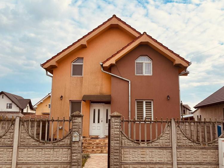 Casă cu 4 camere cu Teren 500 Mp în Oșorhei