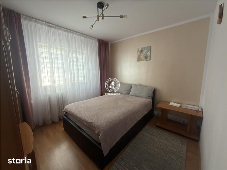 Apartament cu 3 camere decomandat în Dacia
