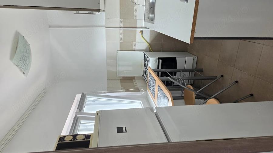 Inchiriez Apartament 1 camera 45 mp Vlaicu-Poetului - 9