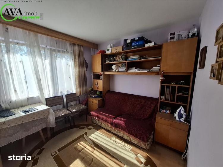 Apartament cu 3 camere semidecomandat în Republicii
