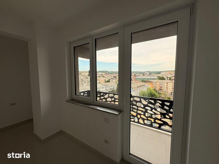 Apartament cu 3 camere decomandat în Burdujeni
