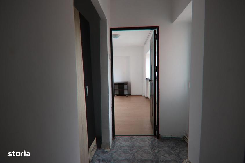 Apartament cu 2 camere decomandat în Gară