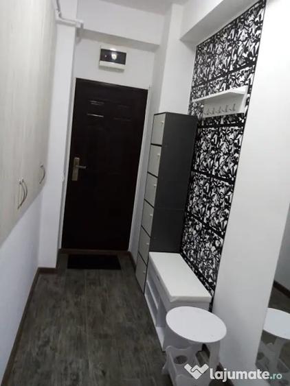Garsonieră nedecomandată în Apărătorii Patriei