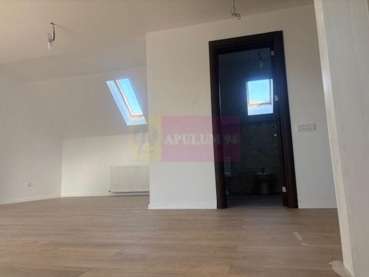 Casă cu 5 camere în Domnești