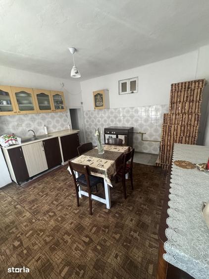 Casă cu 3 camere cu Teren 358 Mp în Central