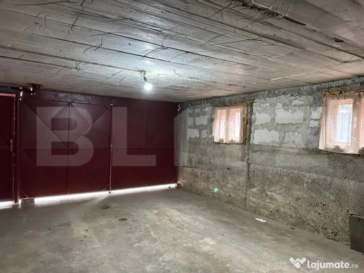Casă cu 7 camere cu Teren 963 Mp în Purcăreni