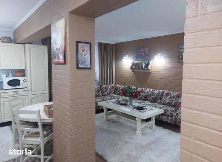 Apartament cu 4 camere, mobilat în Decebal