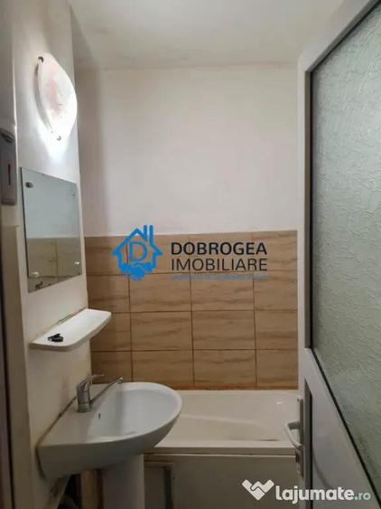 Apartament cu 2 camere decomandat în Păcii