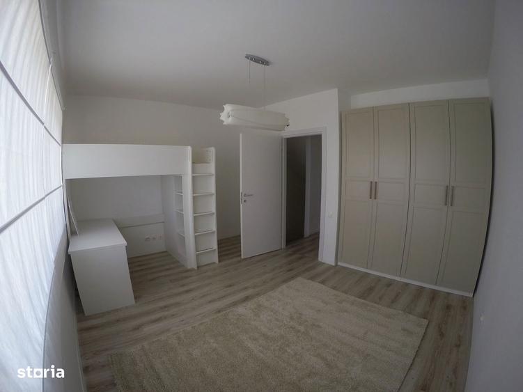 Casă cu 5 camere cu Teren 175 Mp în Central