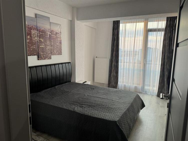 Apartament cu 2 camere semidecomandat, mobilat în Exterior Sud