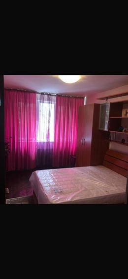 Apartament cu 3 camere semidecomandat în Grivița