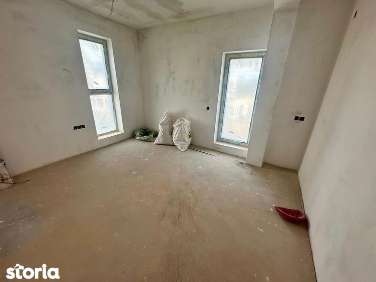 Casă cu 4 camere cu Teren 130 Mp în Central
