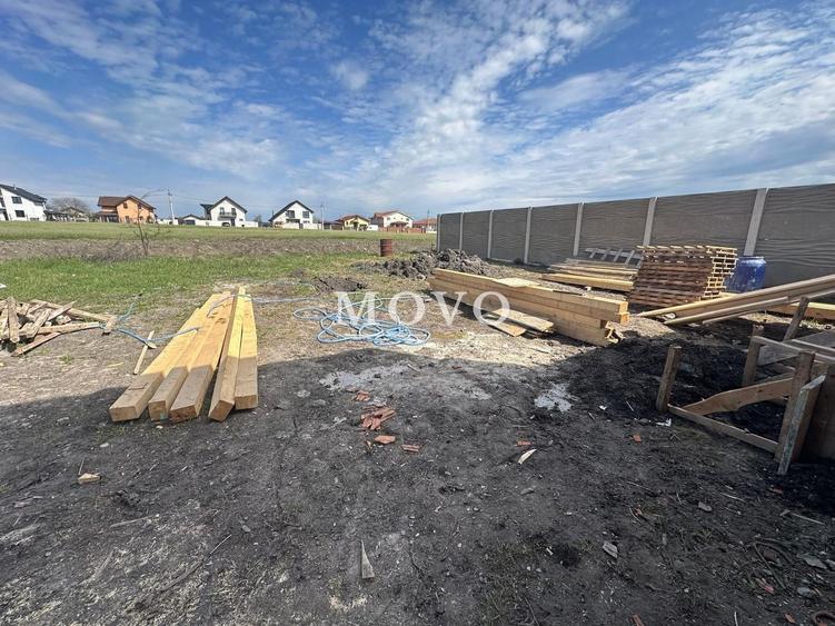 Duplex cu 4 camere cu Teren 250 Mp în Sânandrei