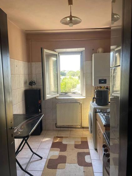 Apartament cu 2 camere semidecomandat în Exterior Vest