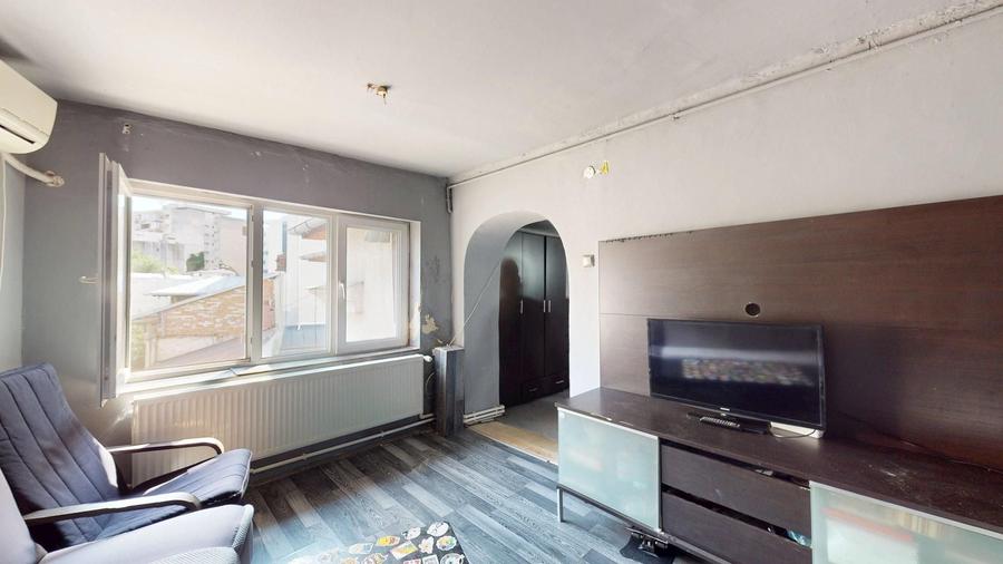 Duplex cu 6 camere cu Canalizare în P-ța Galați