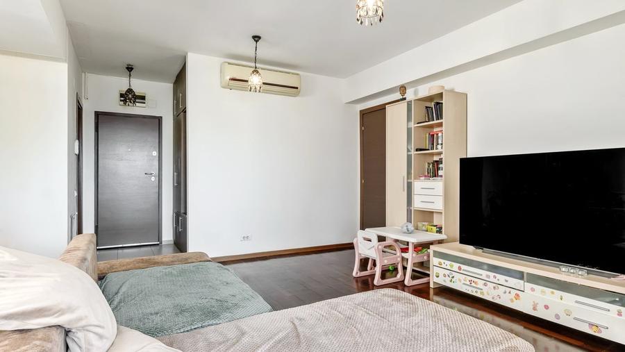 Apartament cu 3 camere decomandat în Victoriei