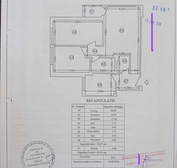Apartament cu 3 camere decomandat în Runcu