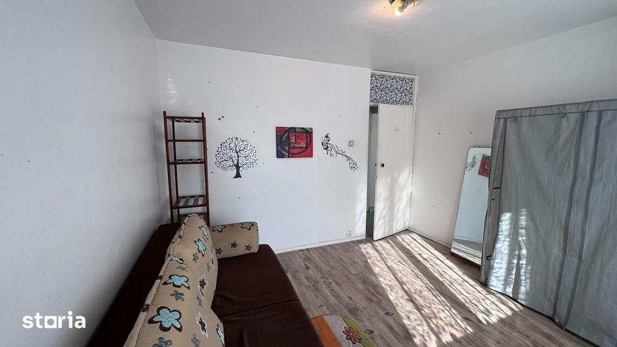Apartament cu 3 camere în Decebal