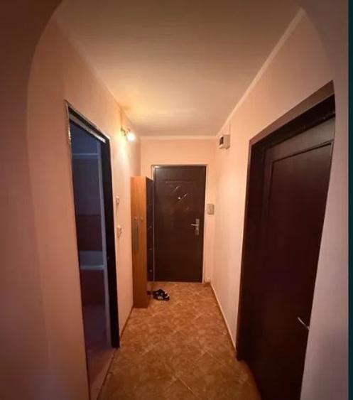Apartament cu 2 camere semidecomandat în Dristor
