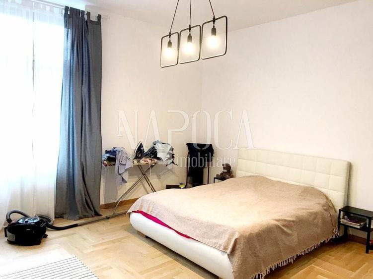 Apartament cu 4 camere semidecomandat în Central