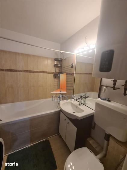 Apartament cu 2 camere decomandat, mobilat în Tei