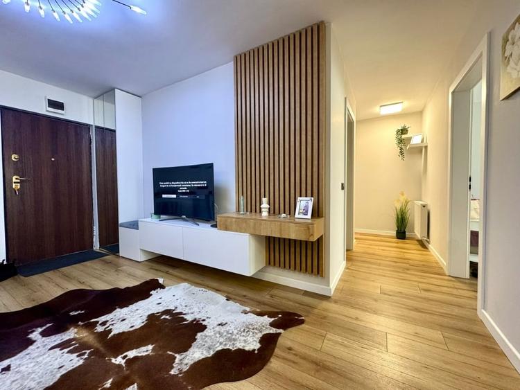 Apartament cu 3 camere semidecomandat, mobilat în Grigorescu