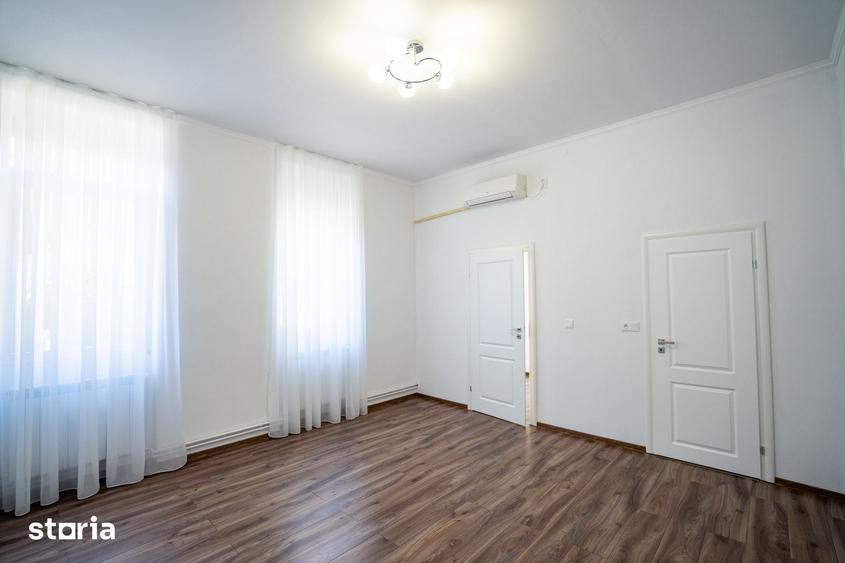 Casă cu 2 camere cu Teren 50 Mp în Sânmartin