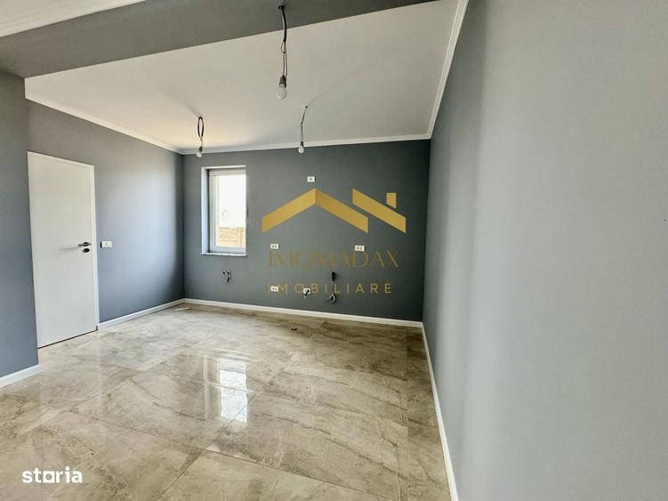 Casă cu 4 camere cu Teren 420 Mp în Bucovăț