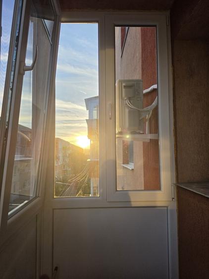 Vand apartament cu 3 camere - 8