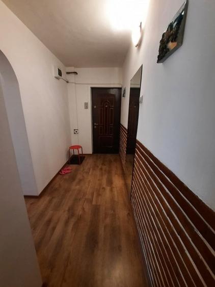 Apartament cu 2 camere decomandat, mobilat în Colentina
