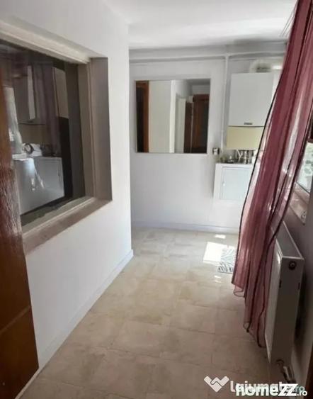 Casă cu 4 camere cu Teren 120 Mp în Trocadero