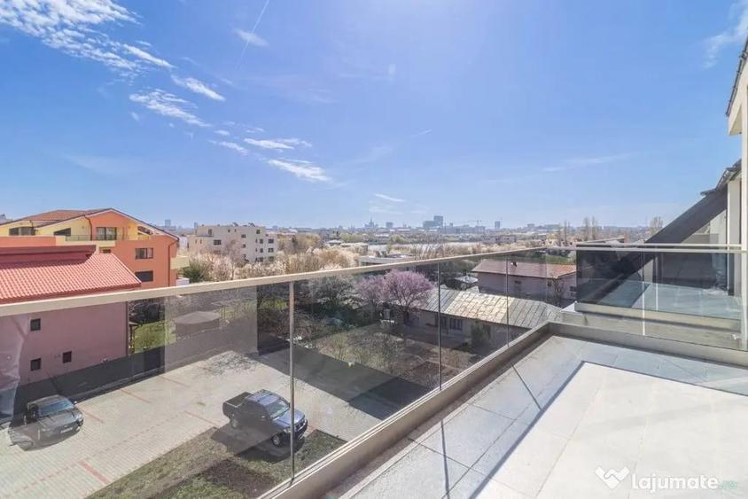 Apartament cu 4 camere decomandat în Sisești
