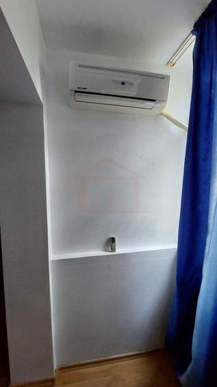 Apartament cu 3 camere decomandat în Siderurgiștilor