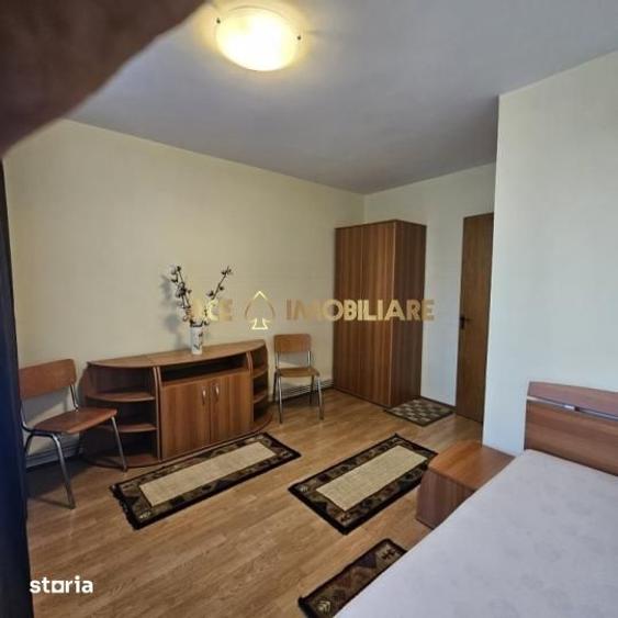 Apartament cu 3 camere, mobilat în Tei