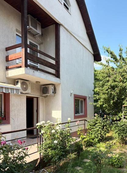Casă cu 3 camere cu Canalizare în Politehnica