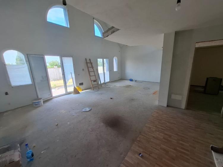 Casă cu 4 camere cu Teren 665 Mp în Boțârlău