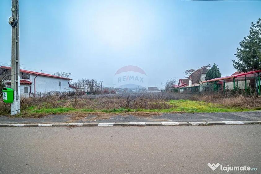 Teren de 992 mp, în Ghermănești