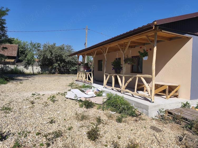 Casă cu Teren 340 Mp în Santăul Mare