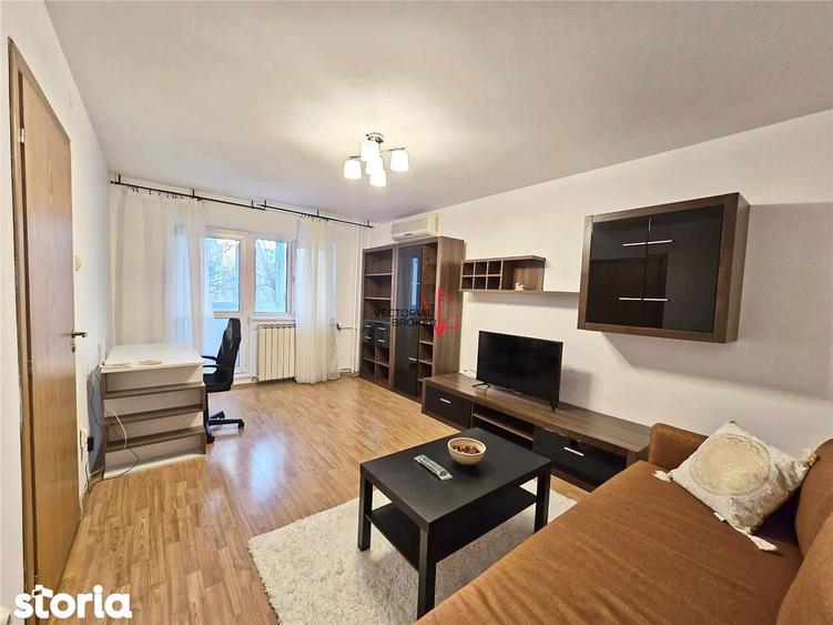 Apartament cu 2 camere decomandat în Tei
