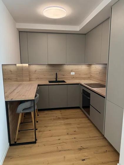 Apartament cu 2 camere semidecomandat, mobilat în Aviației