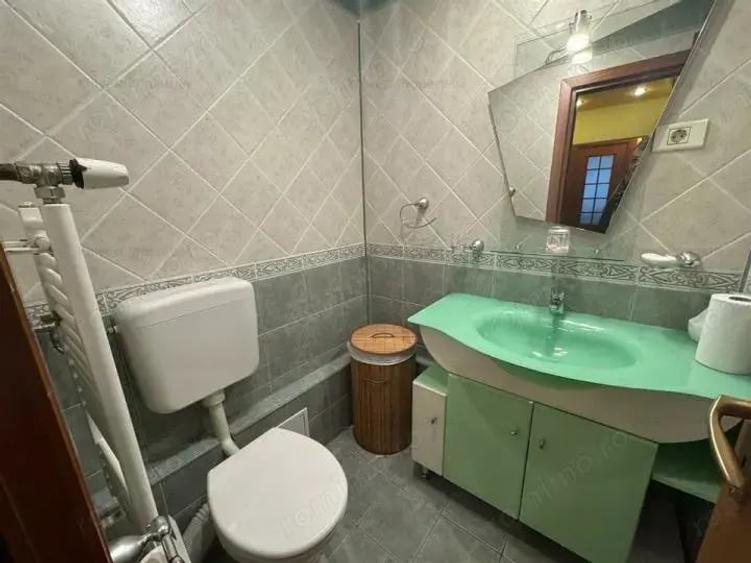 Apartament cu 3 camere decomandat în Decebal