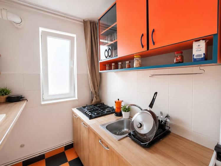 Ap. mobilat cu 2 camere+balcon, et. 1, Gheorgheni, str Ariesului - 6