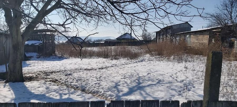 Teren de 3000 mp, în Lunca