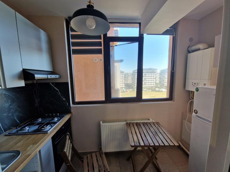 Garsonieră decomandată în Central