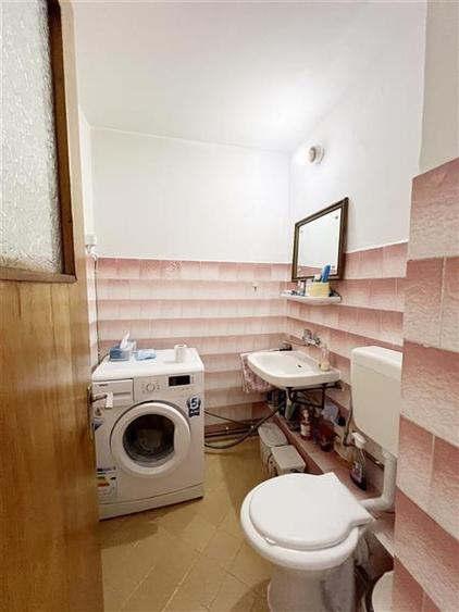 Apartament cu 3 camere decomandat, mobilat în Astra