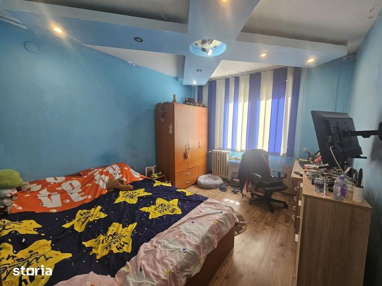 Apartament cu 3 camere în Rahova