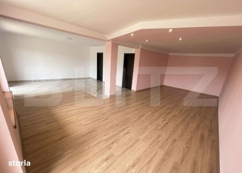 Casă cu 4 camere în Răhău
