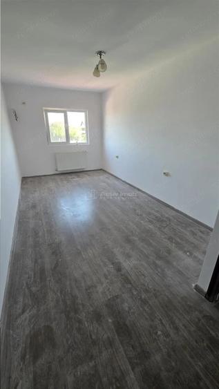 Casă cu 4 camere cu Teren 120 Mp în Cornetu