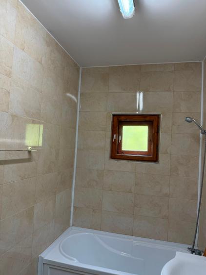 Casă individuală cu 5 camere cu Teren 690 Mp în Podul Vadului