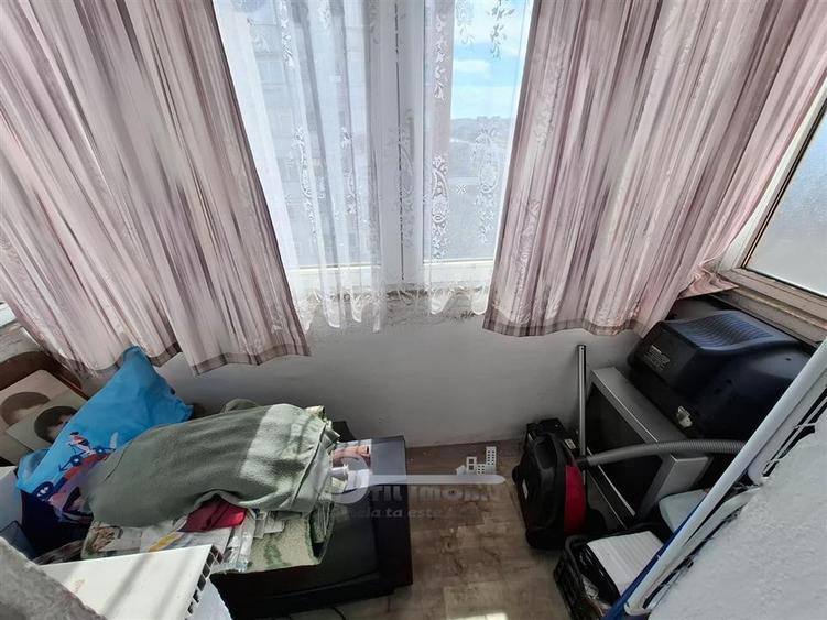 Apartament cu 2 camere nedecomandat în Podu Roș